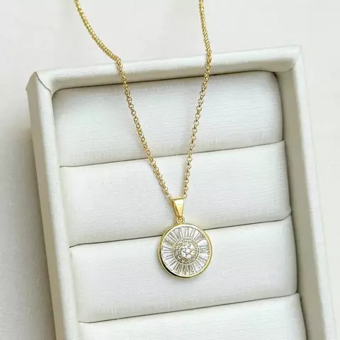 Colar Paris – Medalha Redonda Cravejada com Banho em Ouro 18K