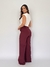 Calça pantalona em alfaiataria cor marsala na internet