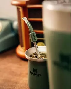 Combo Stanley Mate 236ml + Bombilla Spoon - La Combinación Ideal para Matear con Estilo