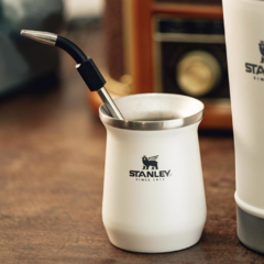 Imagen de Combo Stanley Mate 236ml + Bombilla Spoon - La Combinación Ideal para Matear con Estilo