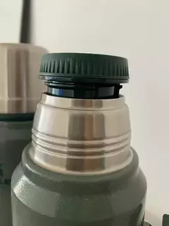 Termo Stanley Clásico 1.4 Lts. Asa Plegable