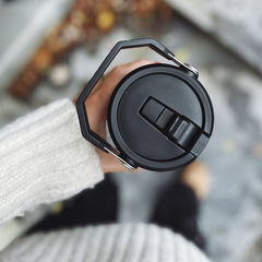Imagen de Botella Térmica Stanley Flip Straw 887 ml | Hidratación Duradera y Práctica