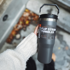 Botella Térmica Stanley Flip Straw 887 ml | Hidratación Duradera y Práctica - comprar online