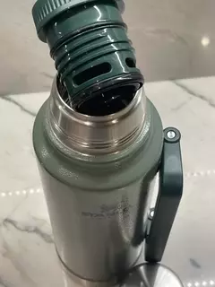 Termo Stanley Clásico 1.4 Lts. Asa Plegable en internet