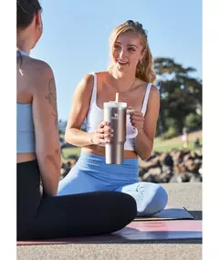 Vaso Térmico Stanley Quencher 1.18 Litros – Acero Inoxidable, Aislamiento al Vacío, Libre de BPA - comprar online