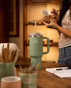 Vaso Térmico Stanley Quencher 1.18 Litros – Acero Inoxidable, Aislamiento al Vacío, Libre de BPA - tienda online
