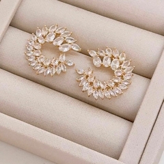 Brinco Circular Zircônias Navetes - LUORI