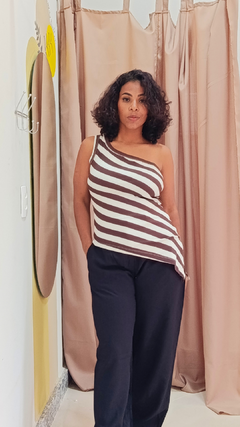 Blusa Noemi na internet