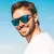Óculos de Sol Polarizados 1/2 Unissex | Masculino & Feminino | UV400 - Proteção e estilo para todas as ocasiões! Estes óculos de sol polarizados são ideais para quem busca conforto visual e proteção máxima contra os raios UV. Perfeitos para pesca, esportes ao ar livre e uso diário, eles unem design moderno com alta funcionalidade.