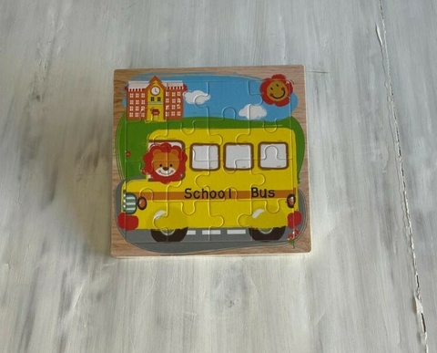 Juego Rompecabezas en base de madera: León