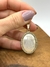 Pingente Nossa Senhora madrepérola banhado a ouro 18k - comprar online