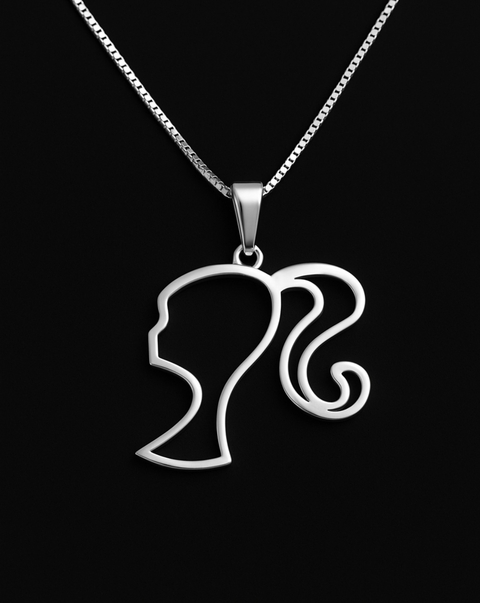 Pingente Barbie em Prata 925 – Feminilidade e Estilo Atemporal - comprar online