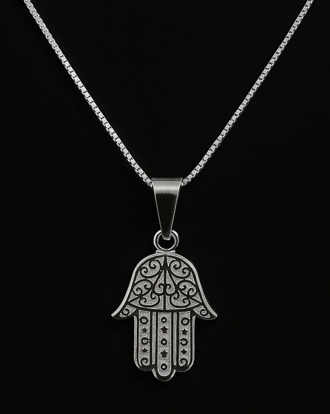 Pingente Mão de Fátima Vazado com Arabescos – Prata 925 - comprar online