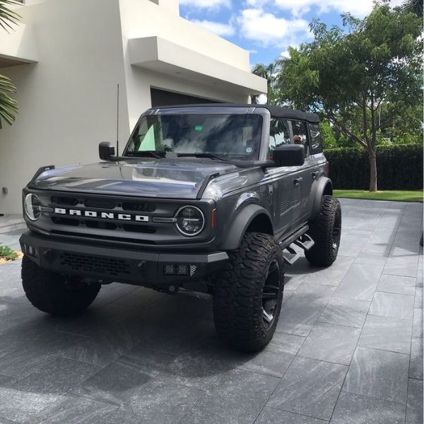 Autos & Motos