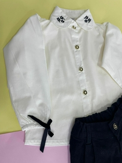 Conjunto camisa detalhes e shorts preto na internet