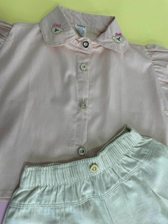 Conjunto camisa ursinho e shorts na internet