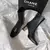 Imagem do Botas Vintage Cozy | Cano Curto com Salto Grosso & Bico Quadrado Elegante