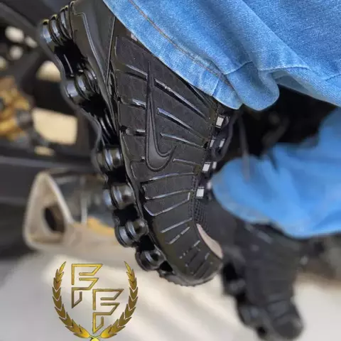 Nike Shox Retrô - comprar online