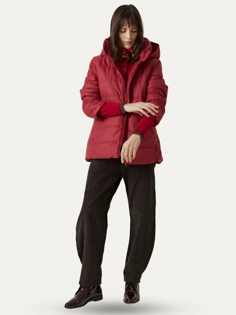 Campera acolchada con capucha 26301 - Campera acolchada con capucha 26301 roja