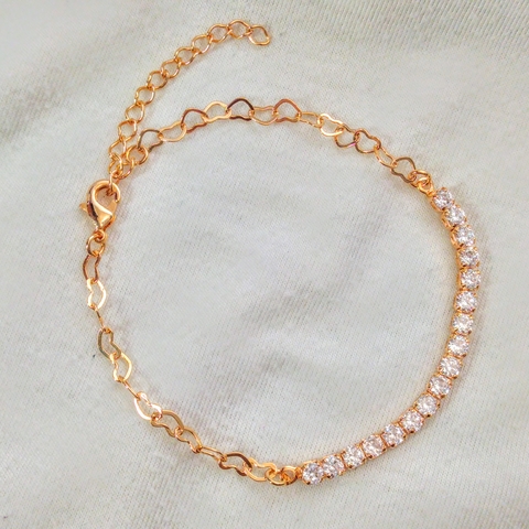 Pulseira com Corações e Fileira de Zircônias Folheada a Ouro 18k