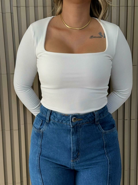 Blusa Decote Quadrado