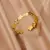 Imagem do Pulseiras de aço inoxidável para mulheres, cor dourada, textura geométrica