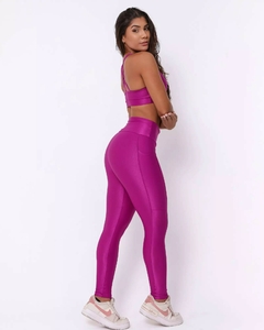 Conjunto Calça Legging Básica Bolso Compressão Uva + Top Lu - comprar online