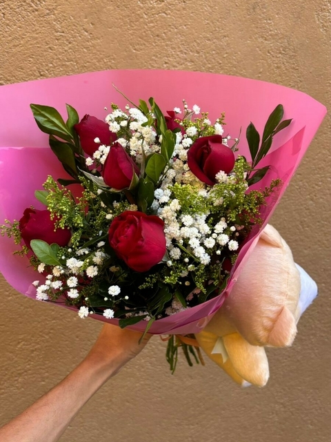 Buquê de 6 rosas com Urso de Pelúcia - comprar online