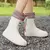 Imagen de Botas de lluvia impermeables de color sólido para niño y niña, zapatos de agua duraderos antideslizantes, cómodos para el día lluvioso, Outdoor, Unisex.