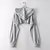 Hoodie feminino personalidade irregular colheita ultra curto estilo manga longa