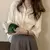 Um bolso solto blusa, em torno do pescoço roupas de renda, sentido dobrado cami na internet