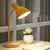 Imagem do Luminária de Mesa Minimalista com Base de Madeira – Design Contemporâneo para Ambientes Sofisticados