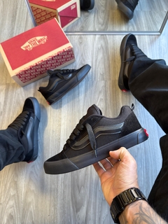 KNU ALL BLACK - comprar online