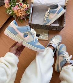 SB DUNK LOW ROSA/AZUL BEBÊ