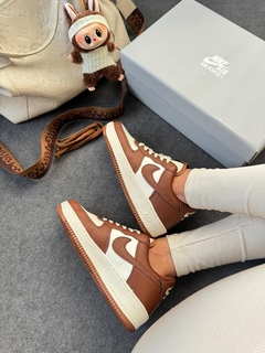 AIR FORCE F1 CHOCOLATE/WHISK - comprar online