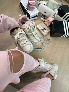 TÊNIS OFF WHITE/ROSA na internet