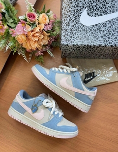 SB DUNK LOW ROSA/AZUL BEBÊ na internet
