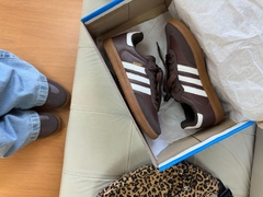 SAMBA OG SINTETICO MARRON - MV STORE