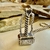 Martillo de Thor, con cadena en internet