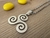 Trisquel, con cadena