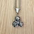 Dije Tres Rosas, con cadena - comprar online
