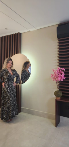 Vestido Manga Longa Amélia Floral Fundo Preto na internet