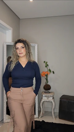 Blusinha flanelada botões Nina na internet