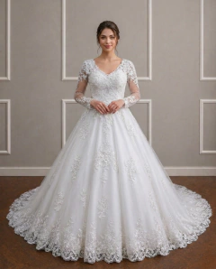 Vestido de Noiva Princesa em Tule com Renda e Manga Longa Plus Size