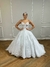Vestido de Noiva Princesa com Bordado 3D e Saia Plissada - Semi Novo - comprar online