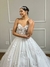 Vestido de Noiva Princesa com Bordado 3D e Saia Plissada - Semi Novo - comprar online