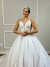 Vestido de Noiva Princesa com Swarovski e Cinto Bordado - Semi Novo - comprar online
