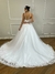 Vestido de Noiva Modelo Princesa com Alça Fina e Renda - Semi Novo - Faggion Noiva