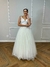Vestido de Noiva Fluido com Renda 3D - Semi Novo na internet