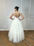 Vestido de Noiva Fluido com Renda 3D - Semi Novo na internet